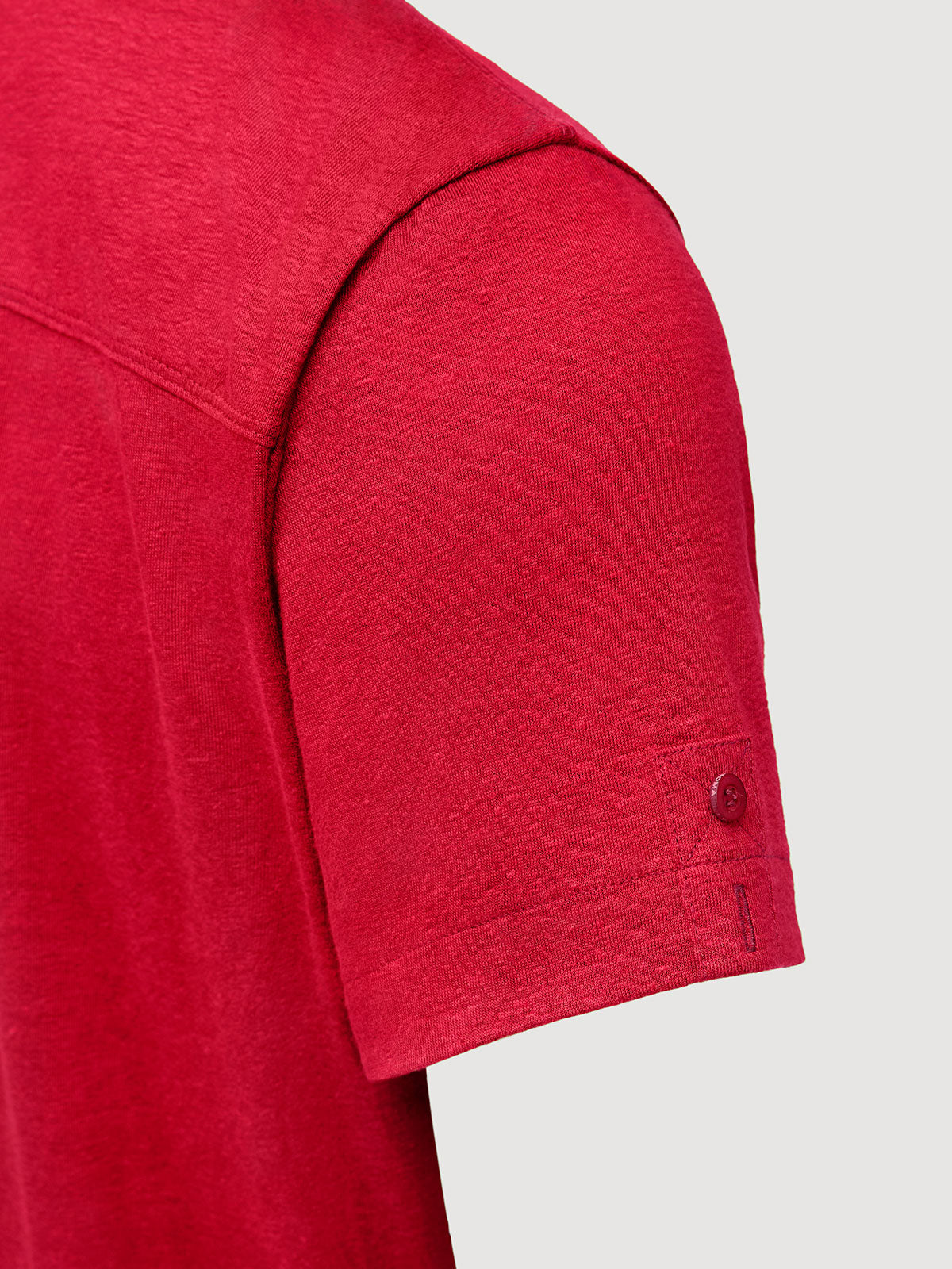 Macau Red